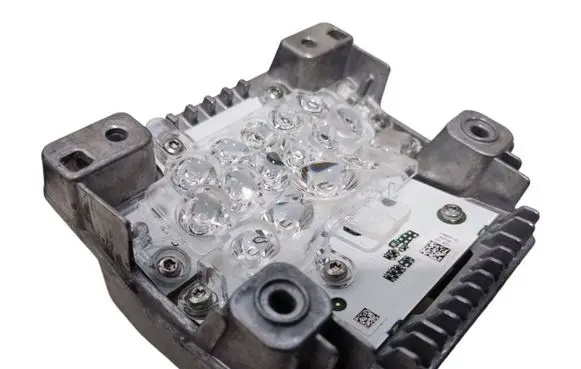 BMW 2 F46 LED ballast control module 1305715322