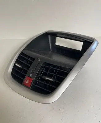 Peugeot 207 Dash center air vent grill 9650068177 A1099814