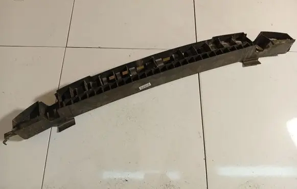Citroen C5 Rear bumper mounting bracket 9681053080