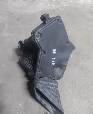 Audi A5 8T 8F Air filter box 8K0133835T