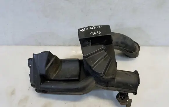 Renault Megane III Intake resonator 