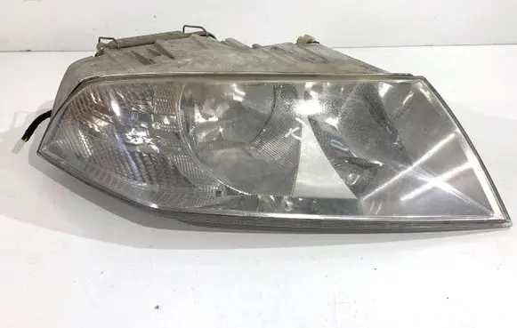 Skoda Octavia Mk2 (1Z) Headlight/headlamp 