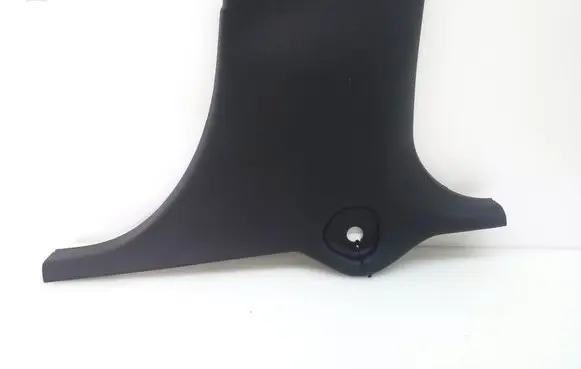 (B) pillar trim (bottom)