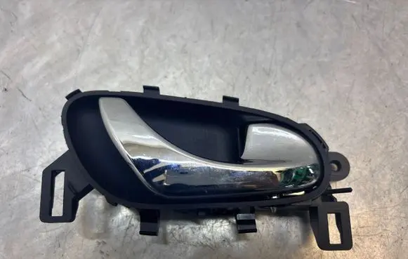 Nissan Qashqai Rear door interior handle 806704EA0