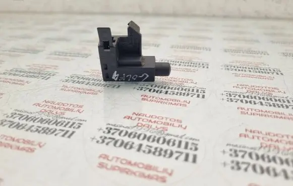 Volkswagen Golf IV Hand parking brake sensor 1J0947561