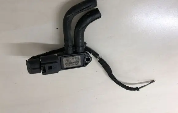 Seat Toledo III (5P) Exhaust gas pressure sensor 076906051A 20DPS090 11609485