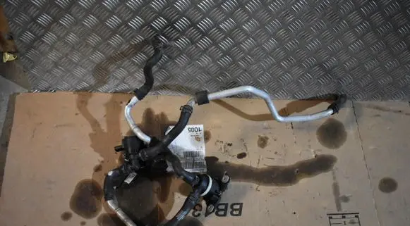 Porsche Panamera (971) Engine coolant pipe/hose