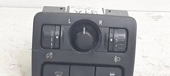 Wing mirror switch