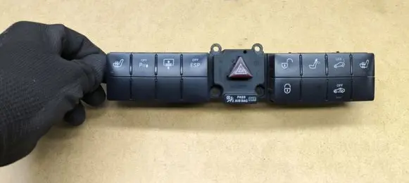 Other switches/knobs/shifts
