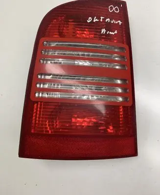 Skoda Octavia Mk1 (1U) Rear/tail lights 1U9945095 1U9945111