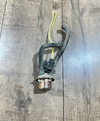 Mercedes-Benz C W205 Fuel pressure sensor a0004901313