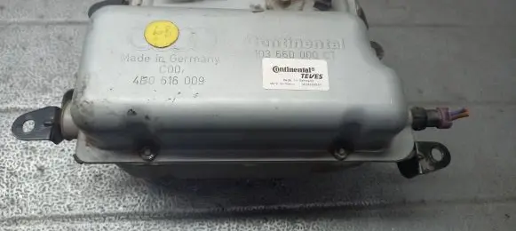 Audi A6 Allroad C5 Air suspension compressor 