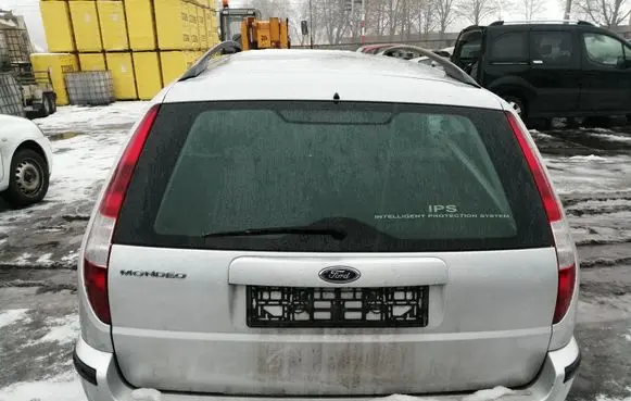 Ford Mondeo Mk III Tailgate/trunk/boot lid