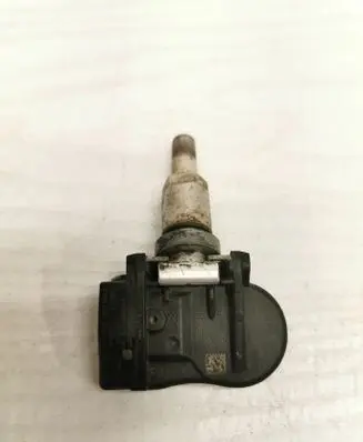 Volvo V70 Tire pressure sensor J38AA S180052020 S180052020C