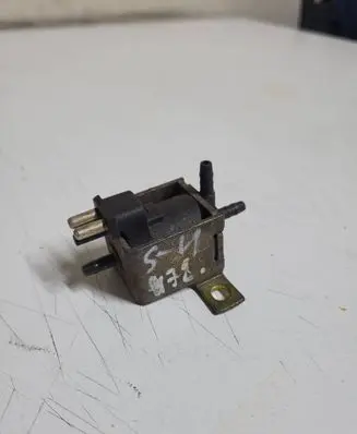 Mercedes-Benz E W124 Turbo solenoid valve 0015408697 5690130100 EV001