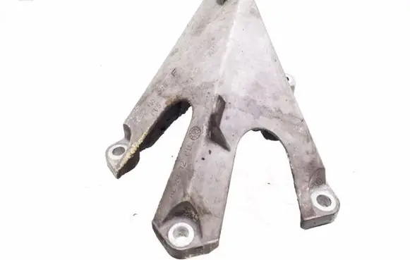 Audi A6 S6 C5 4B Engine mounting bracket 8E0199307F