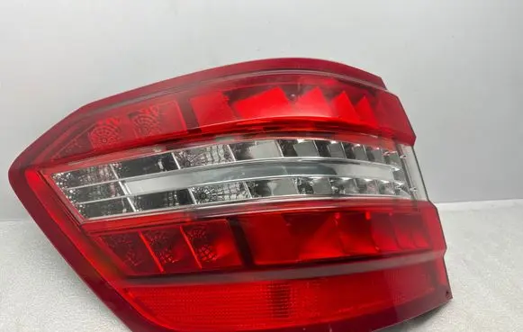 Mercedes-Benz E W212 Rear/tail lights A2128203964