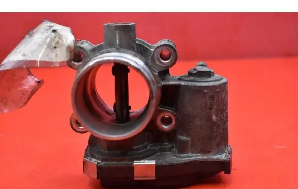 Opel Insignia A Throttle body valve 55496779AA