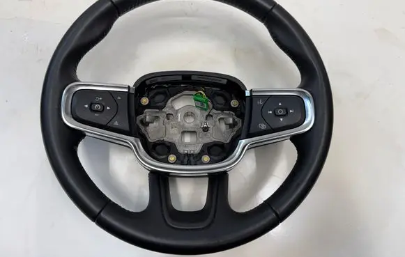 Volvo XC40 Steering wheel 34243909
