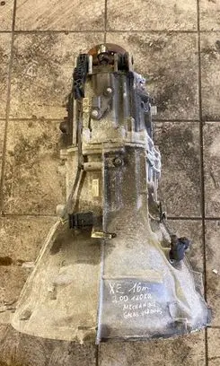 Jaguar XE Manual 6 speed gearbox