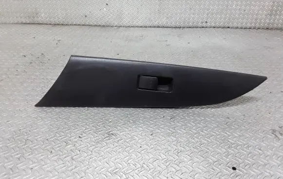 Mazda 3 I Electric window control switch 03123100
