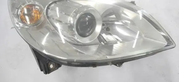 Mercedes-Benz B W245 Headlight/headlamp A1698201861 0301220202