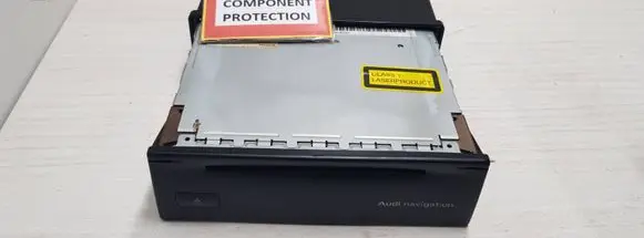 Audi A6 S6 C5 4B Navigation unit CD/DVD player 4B0919887E AUZ1Z1D4103364 7612002007