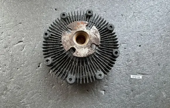 Mitsubishi Pajero Viscous fan clutch MD050472