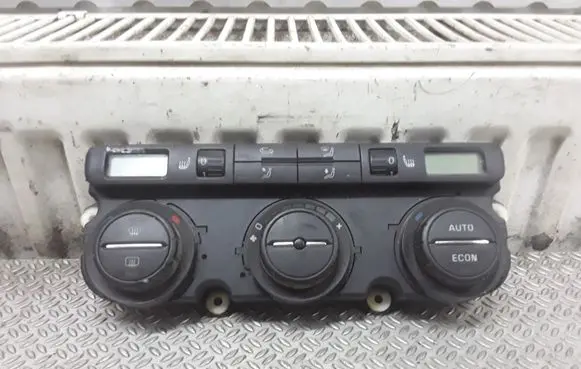 Skoda Octavia Mk2 (1Z) Climate control unit 74241060