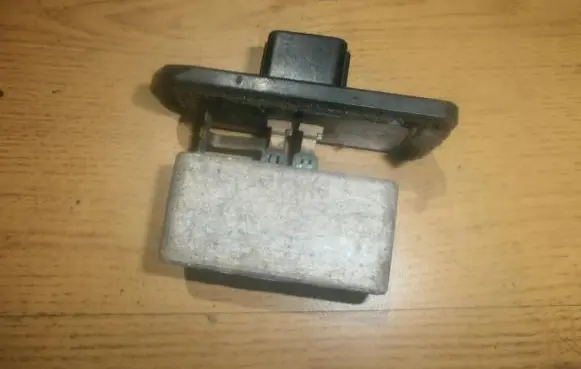 Mitsubishi Carisma Heater blower motor/fan resistor