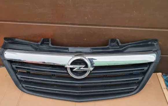 Renault Master III Front bumper upper radiator grill 623108942R 623109857R