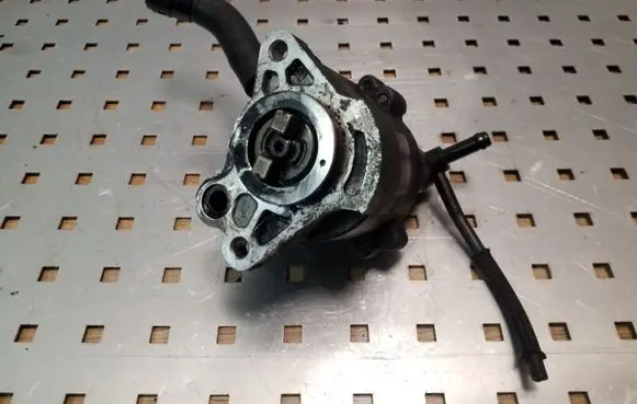 Toyota RAV 4 (XA20) Vacuum pump 0810002740 2930027020