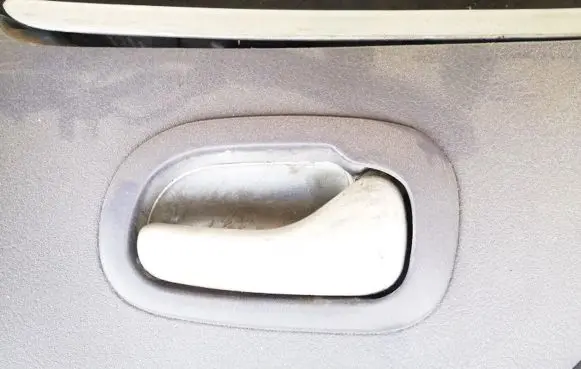 Front door interior handle