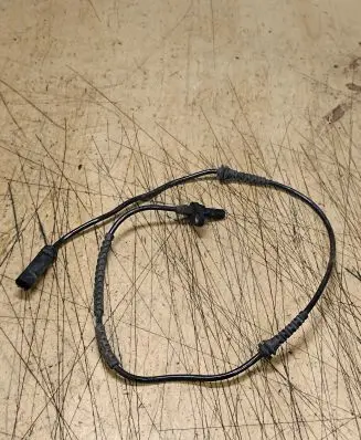 BMW 5 F10 F11 ABS brake wheel speed sensor 3452685385901 34526853859 6853859