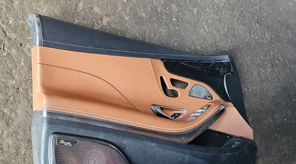 Mercedes-Benz S C217 Front door card panel trim brak