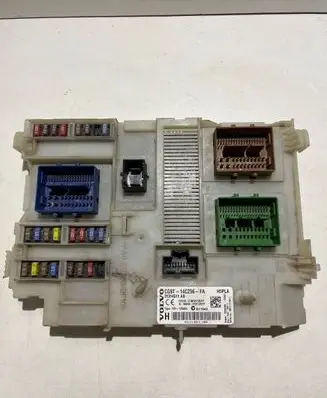 Volvo XC70 Fuse module 31314511AB CG9T14C256FA 3659AF01125TP
