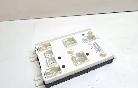 Jeep Grand Cherokee Comfort/convenience module 68236139AC P68236139AC