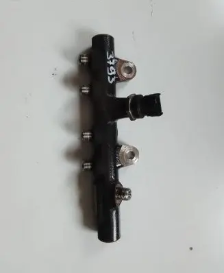 Renault Captur Fuel main line pipe 175215346R