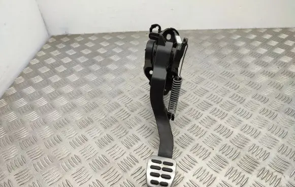 Volkswagen Polo V 6R Brake pedal 6R1721059M 6R0721117B