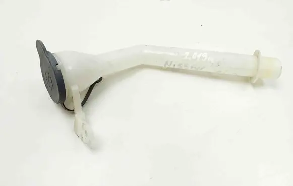 Nissan Qashqai Window washer liquid tank fill tube 011037 011054