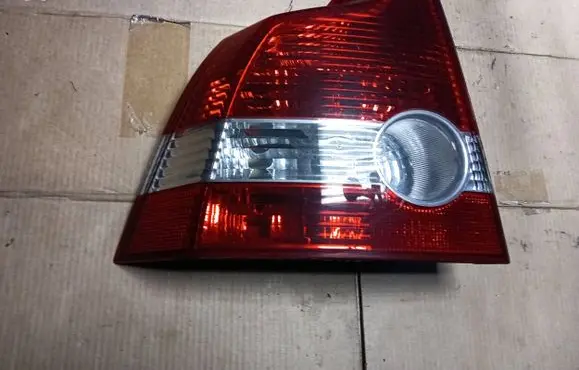 Volvo S40 Rear/tail lights AF21P2RST03
