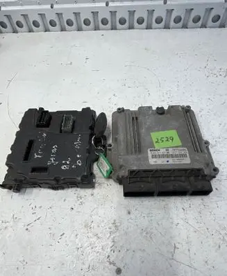 Engine ECU kit and lock set