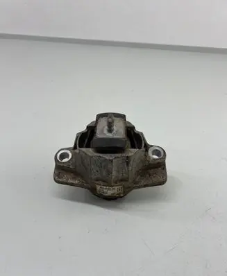 Land Rover Range Rover Velar Engine mount bracket Jk836a003gb