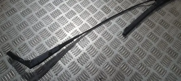Audi A3 S3 8L Front wiper blade arm 1j1955409