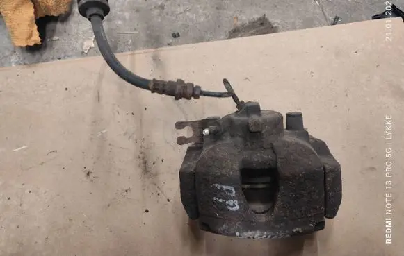 Renault Laguna II Front brake caliper 