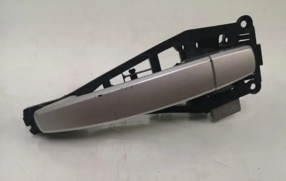 Opel Zafira B Front door exterior handle 24463524