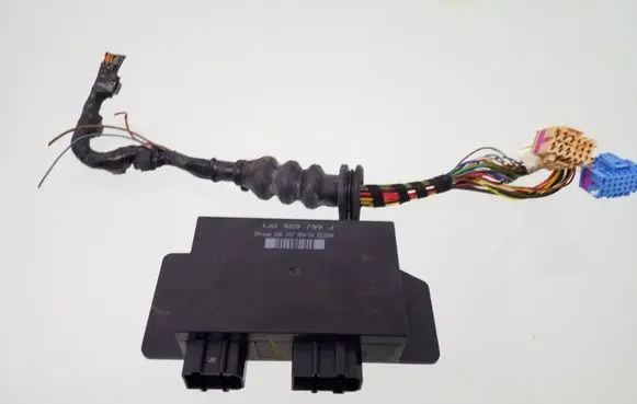Volkswagen PASSAT B5 Comfort/convenience module 1J0959799J