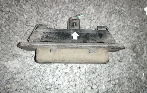 Renault Espace - Grand espace IV Tailgate opening switch 8200002001