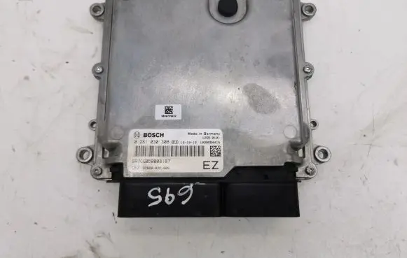 Honda CR-V Engine control unit/module 0281030308