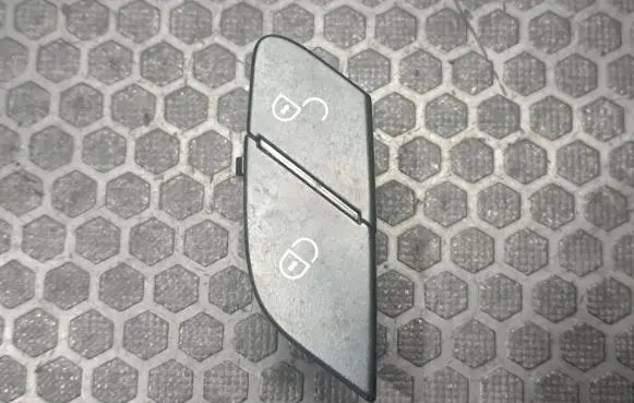 Central locking switch button